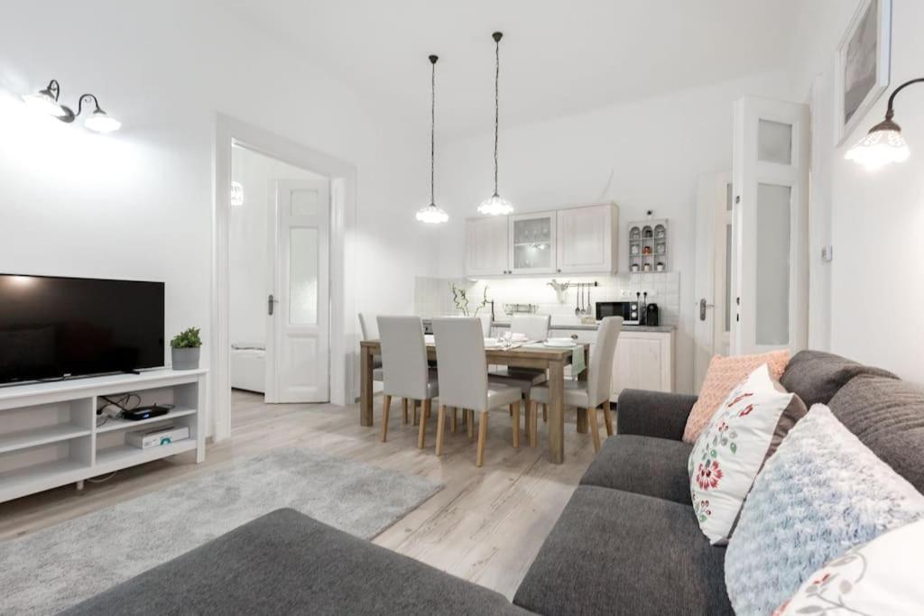 Perfect Day 3 -3 Bedr, 2 Bathrooms Budapest Exterior foto